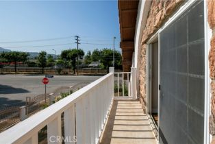 Single Family Residence, 10670 Deering ave, Chatsworth, CA 91311 - 28