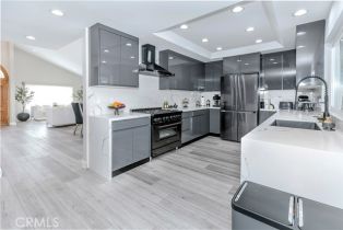 Single Family Residence, 10670 Deering ave, Chatsworth, CA 91311 - 9