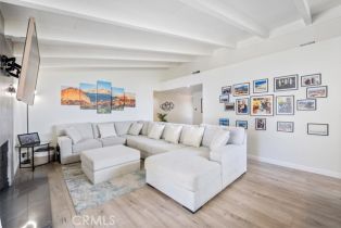 Single Family Residence, 19842 Gilmore st, Woodland Hills, CA 91367 - 14