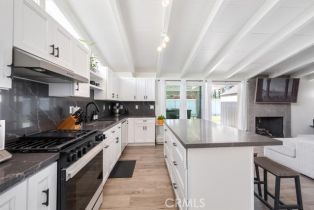 Single Family Residence, 19842 Gilmore st, Woodland Hills, CA 91367 - 16