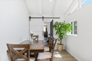 Single Family Residence, 19842 Gilmore st, Woodland Hills, CA 91367 - 18