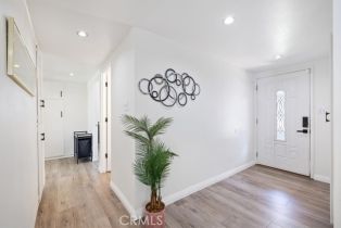 Single Family Residence, 19842 Gilmore st, Woodland Hills, CA 91367 - 8