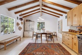 Single Family Residence, 3539 Canon dr, Calabasas, CA 90290 - 5