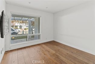 Single Family Residence, 5309 Blanco ave, Woodland Hills, CA 91367 - 19