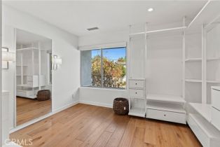 Single Family Residence, 5309 Blanco ave, Woodland Hills, CA 91367 - 29