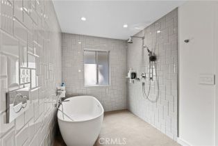 Single Family Residence, 5309 Blanco ave, Woodland Hills, CA 91367 - 32