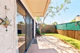 Townhouse, 9906 Owensmouth ave, Chatsworth, CA 91311 - 5