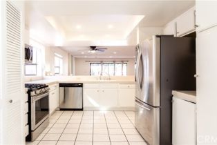 Townhouse, 9906 Owensmouth ave, Chatsworth, CA 91311 - 8