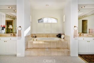 Single Family Residence, 25339 Prado De Los Arboles, Calabasas, CA 91302 - 12