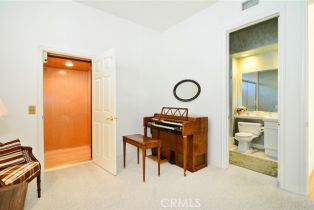 Single Family Residence, 25339 Prado De Los Arboles, Calabasas, CA 91302 - 13