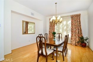 Single Family Residence, 25339 Prado De Los Arboles, Calabasas, CA 91302 - 8