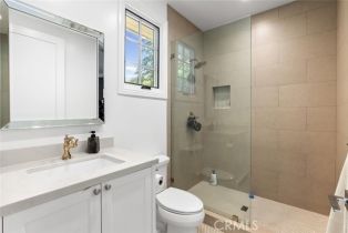 Single Family Residence, 3914 Woodfield dr, Sherman Oaks, CA 91403 - 37