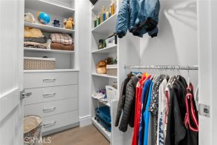 Single Family Residence, 3914 Woodfield dr, Sherman Oaks, CA 91403 - 38