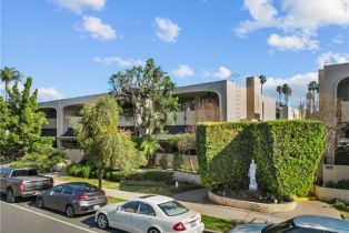 Townhouse, 5282 Lindley ave, Encino, CA 91316 - 3