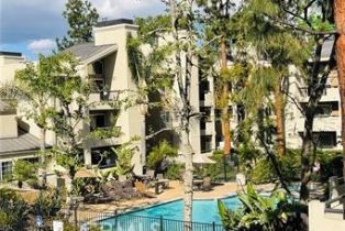 Condominium, 21500 Burbank BLVD, Woodland Hills, CA  Woodland Hills, CA 91367