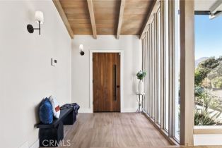 Single Family Residence, 9425 Gierson ave, Chatsworth, CA 91311 - 11