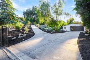 Single Family Residence, 9425 Gierson ave, Chatsworth, CA 91311 - 5