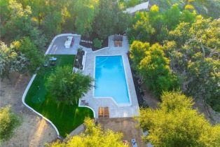 Single Family Residence, 9425 Gierson ave, Chatsworth, CA 91311 - 55