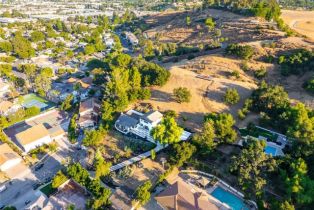 Single Family Residence, 9425 Gierson ave, Chatsworth, CA 91311 - 9