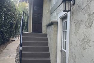 Townhouse, 29631 Canwood st, Agoura Hills, CA 91301 - 4