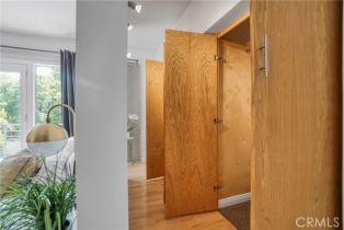 Single Family Residence, 3839 Davana rd, Sherman Oaks, CA 91423 - 13