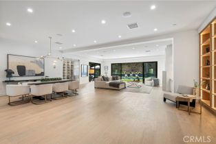 Single Family Residence, 20215 Lorenzana dr, Woodland Hills, CA 91364 - 16