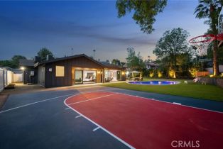 Single Family Residence, 20215 Lorenzana dr, Woodland Hills, CA 91364 - 4