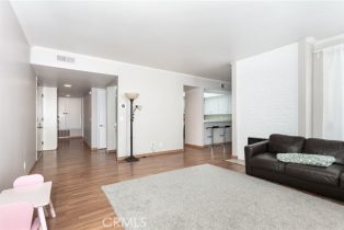 Condominium, 17711 Margate st, Encino, CA 91316 - 17