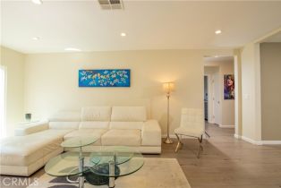 Single Family Residence, 5427 Noble ave, Sherman Oaks, CA 91411 - 11