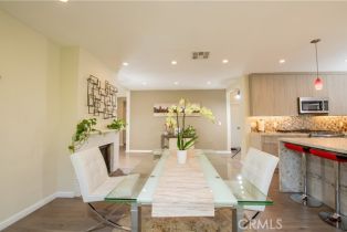 Single Family Residence, 5427 Noble ave, Sherman Oaks, CA 91411 - 14