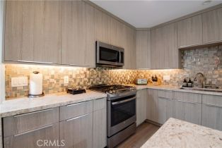 Single Family Residence, 5427 Noble ave, Sherman Oaks, CA 91411 - 17