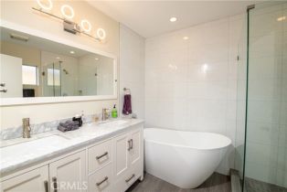 Single Family Residence, 5427 Noble ave, Sherman Oaks, CA 91411 - 38