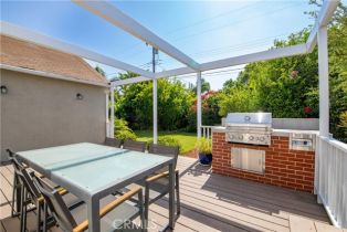 Single Family Residence, 5427 Noble ave, Sherman Oaks, CA 91411 - 47