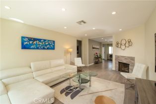 Single Family Residence, 5427 Noble ave, Sherman Oaks, CA 91411 - 6