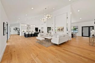 Single Family Residence, 5702 Lubao ave, Woodland Hills, CA 91367 - 10