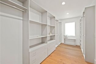 Single Family Residence, 5702 Lubao ave, Woodland Hills, CA 91367 - 31