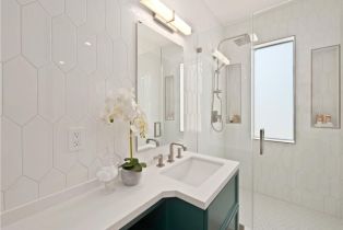 Single Family Residence, 5702 Lubao ave, Woodland Hills, CA 91367 - 33