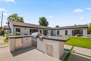 Single Family Residence, 5702 Lubao ave, Woodland Hills, CA 91367 - 43