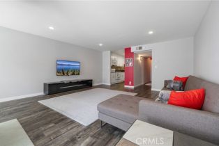 Condominium, 14506 Benefit st, Sherman Oaks, CA 91403 - 4