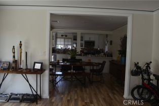 Single Family Residence, 10407 Danube ave, Granada Hills, CA 91344 - 12