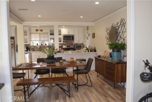 Single Family Residence, 10407 Danube ave, Granada Hills, CA 91344 - 15