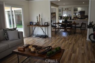 Single Family Residence, 10407 Danube ave, Granada Hills, CA 91344 - 16