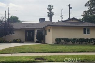 Single Family Residence, 10407 Danube ave, Granada Hills, CA 91344 - 2