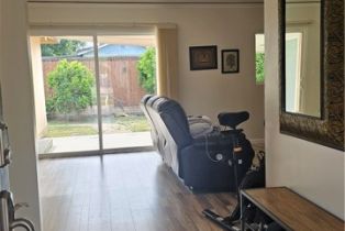 Single Family Residence, 10407 Danube ave, Granada Hills, CA 91344 - 52