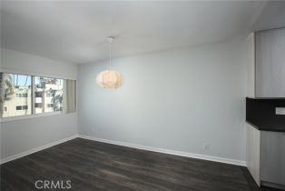 Condominium, 4915 Tyrone ave, Sherman Oaks, CA 91423 - 4