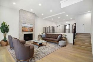 Townhouse, 17830 Killion st, Encino, CA 91316 - 2