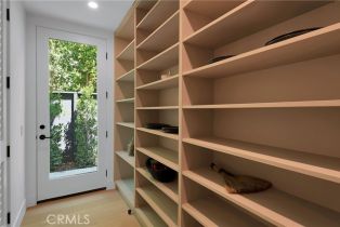 Single Family Residence, 4455 Katherine ave, Sherman Oaks, CA 91423 - 23