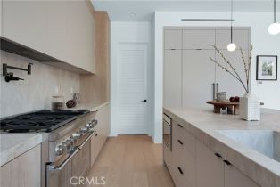 Single Family Residence, 4455 Katherine ave, Sherman Oaks, CA 91423 - 24