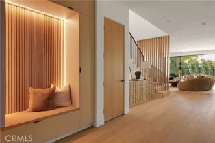 Single Family Residence, 4455 Katherine ave, Sherman Oaks, CA 91423 - 3