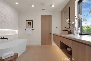 Single Family Residence, 4455 Katherine ave, Sherman Oaks, CA 91423 - 37